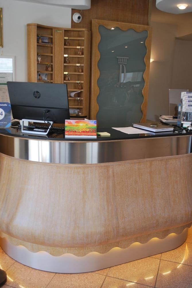 Hotel Donatello ألبيروبيللو المظهر الخارجي الصورة