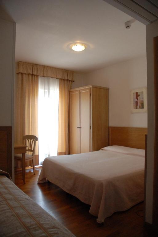 Hotel Donatello ألبيروبيللو الغرفة الصورة